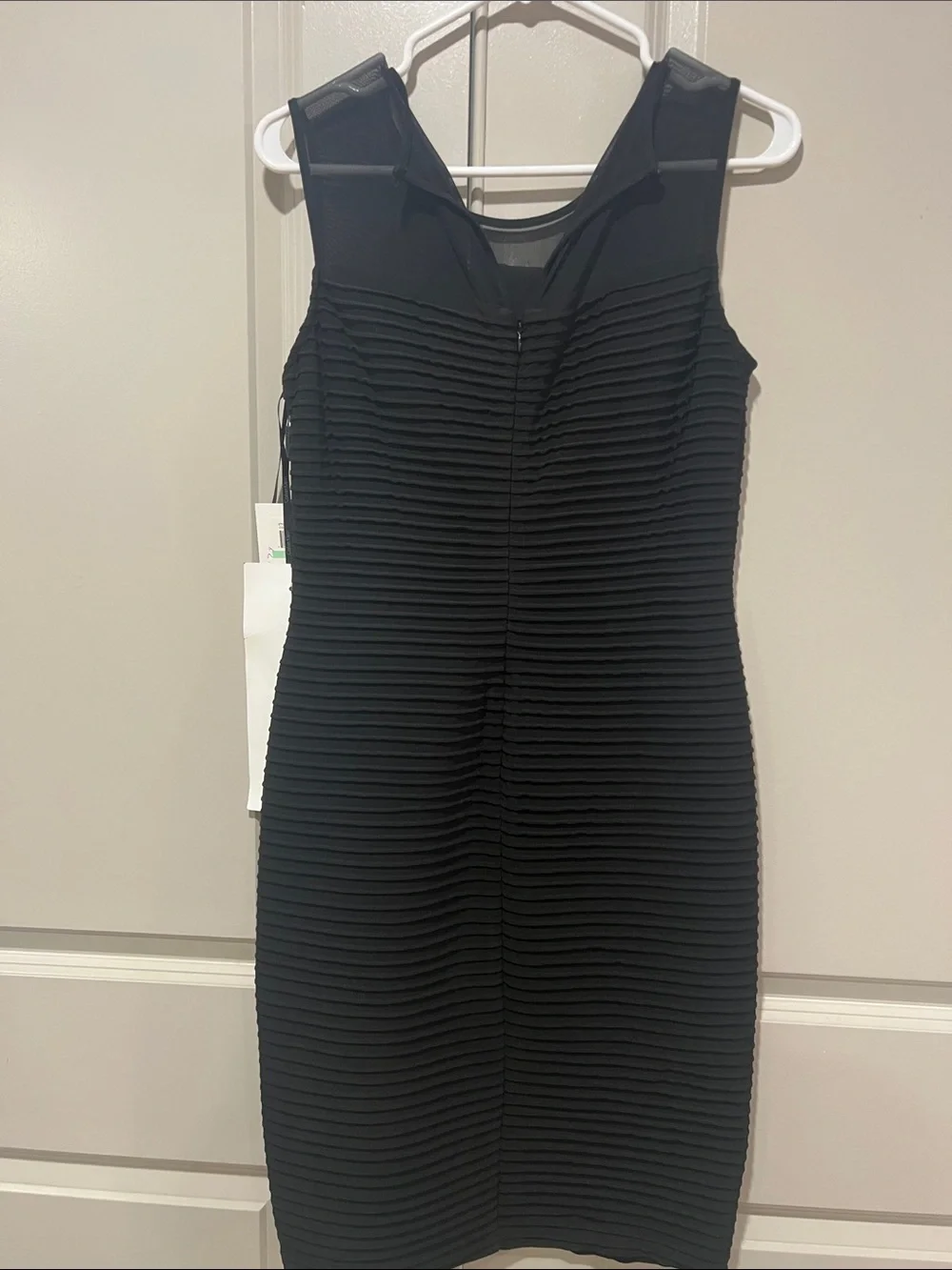 Calvin Klein NWT SZ 8 Classic Black Sleeveless Pleated Bodycon Dress